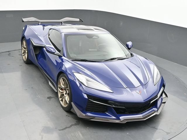 Used 2025 Chevrolet Corvette Z06 w/ Z07 Performance Package RWD image 30