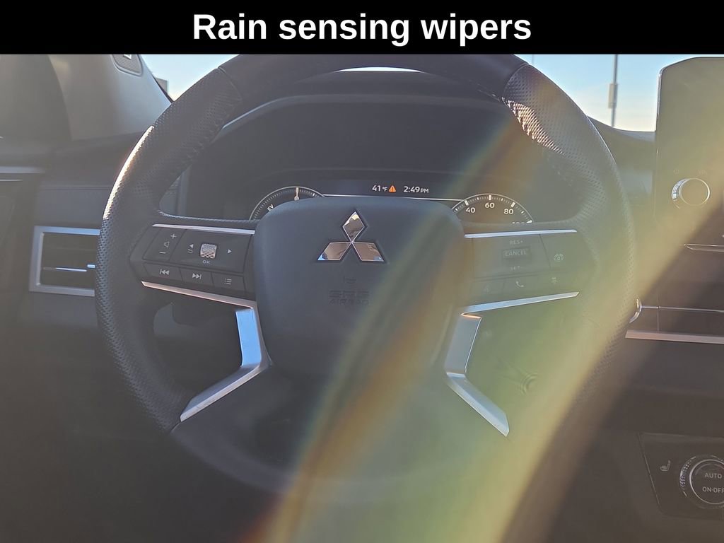 Used 2023 Mitsubishi Outlander LE image 20