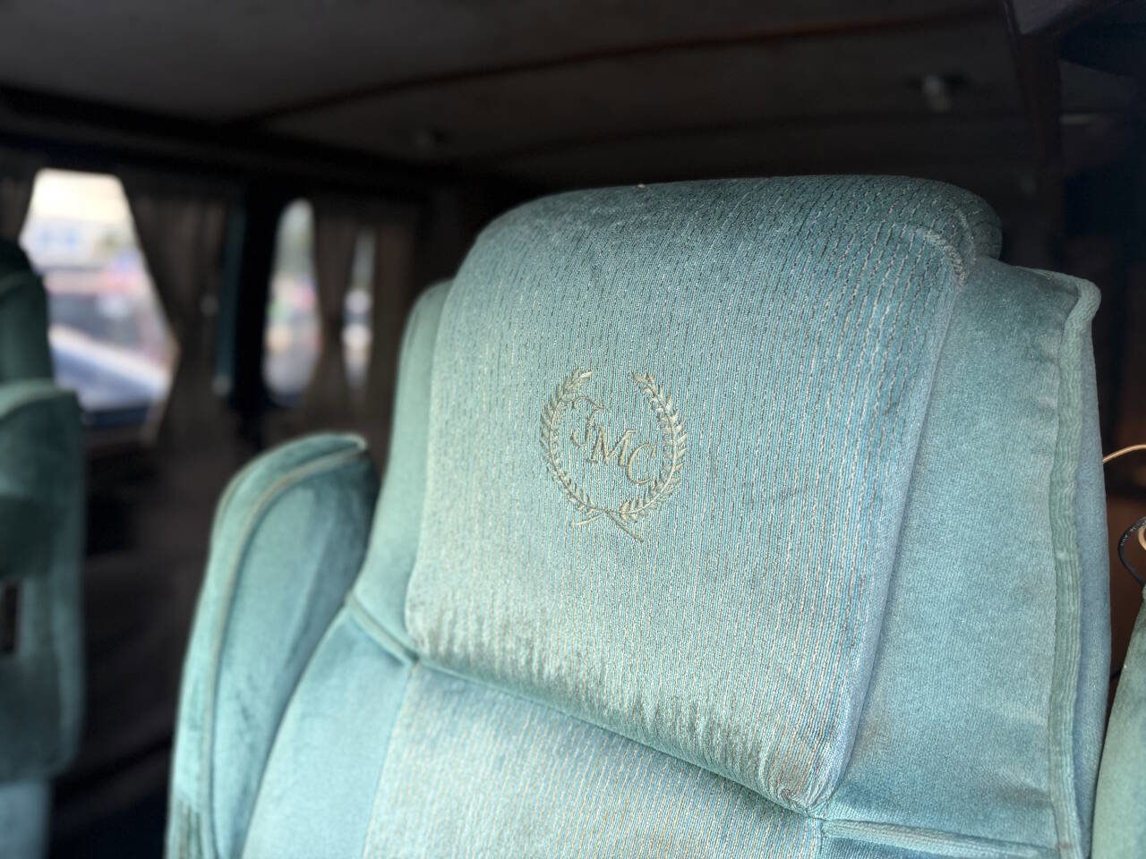 Used 1992 Chevrolet G20 RWD image 18