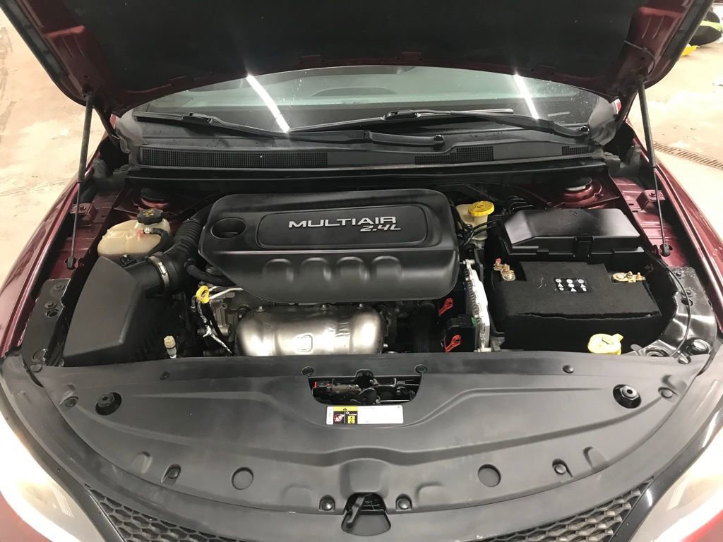 Used 2016 Chrysler 200 S w/ Navigation & Sound Group I image 34