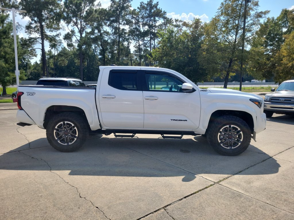 Certified 2024 Toyota Tacoma TRD Sport AWD/4WD image 8
