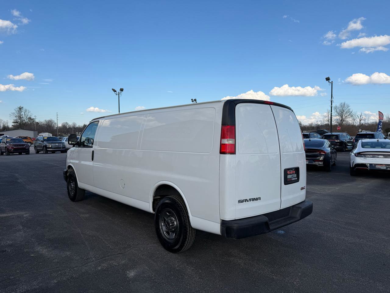 Used 2017 GMC Savana 2500 Extended image 10