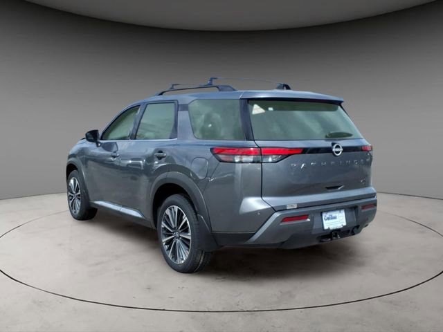New 2026 Nissan Pathfinder Platinum image 3