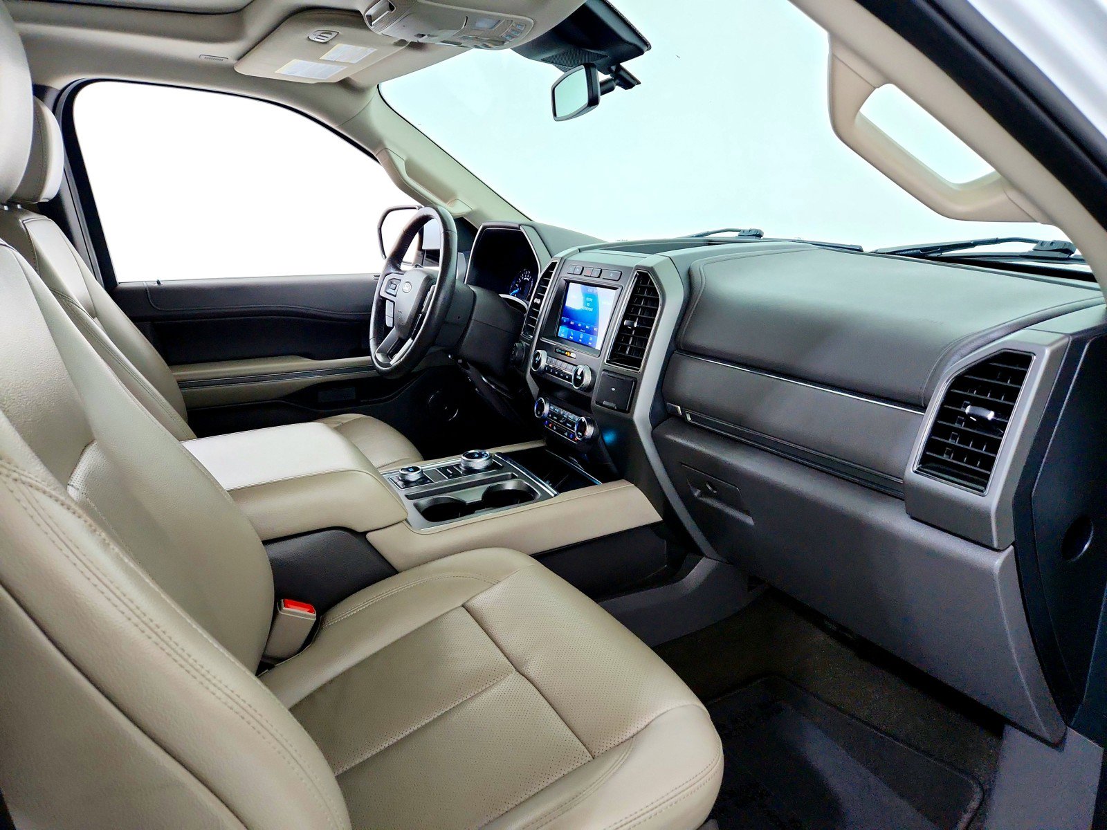 Used 2020 Ford Expedition XLT w/ Equipment Group 202A image 21