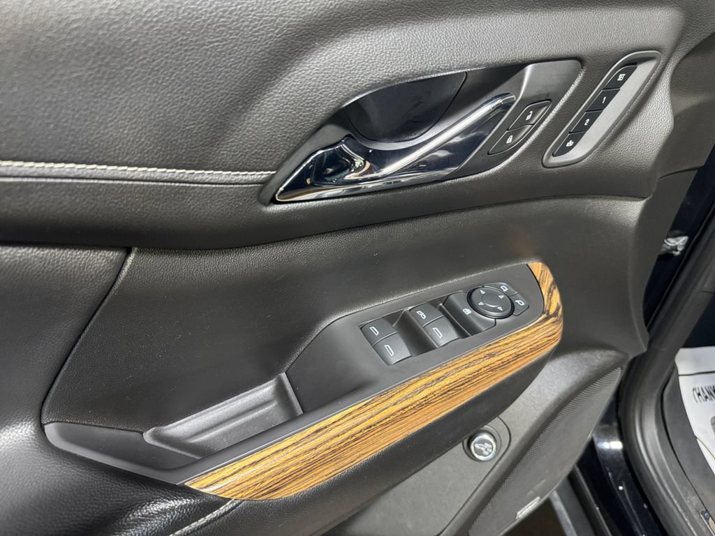 Used 2019 GMC Acadia Denali w/ Technology Package AWD/4WD image 14
