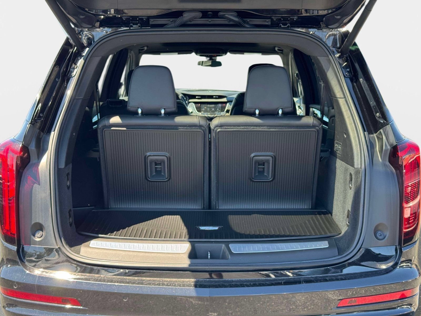 Used 2024 Cadillac XT6 Premium Luxury AWD/4WD image 18
