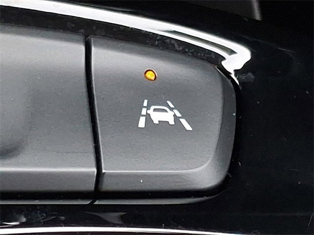 Used 2025 Chevrolet Trax LT w/ Driver Confidence Package image 23