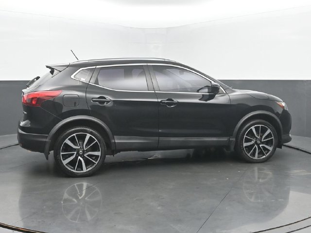 Used 2017 Nissan Rogue Sport SL w/ SL Premium Package AWD/4WD image 6