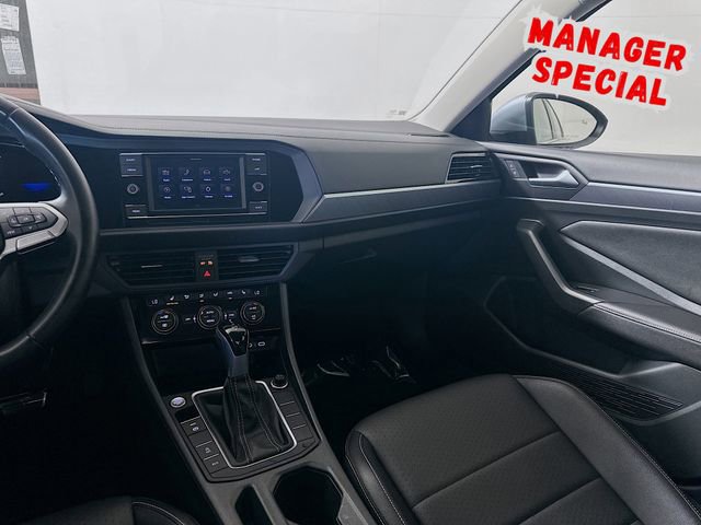 Used 2024 Volkswagen Jetta SE FWD image 24