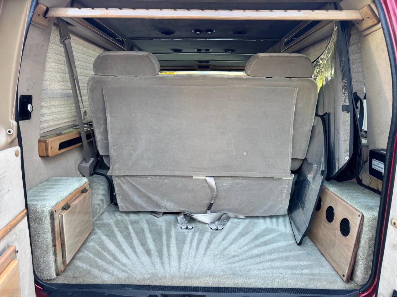 Used 1999 Ford E-250 and Econoline 250 RWD image 12