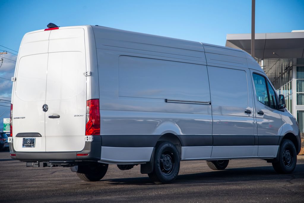 New 2026 Mercedes-Benz Sprinter 2500 image 9