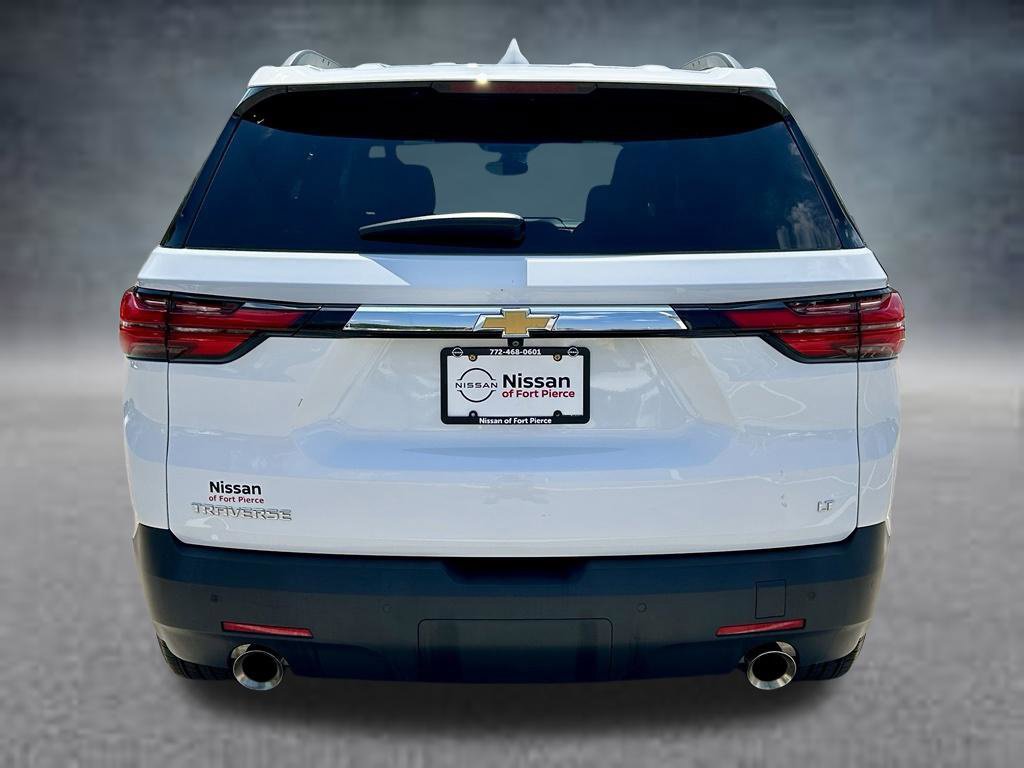 Used 2023 Chevrolet Traverse LT FWD image 7