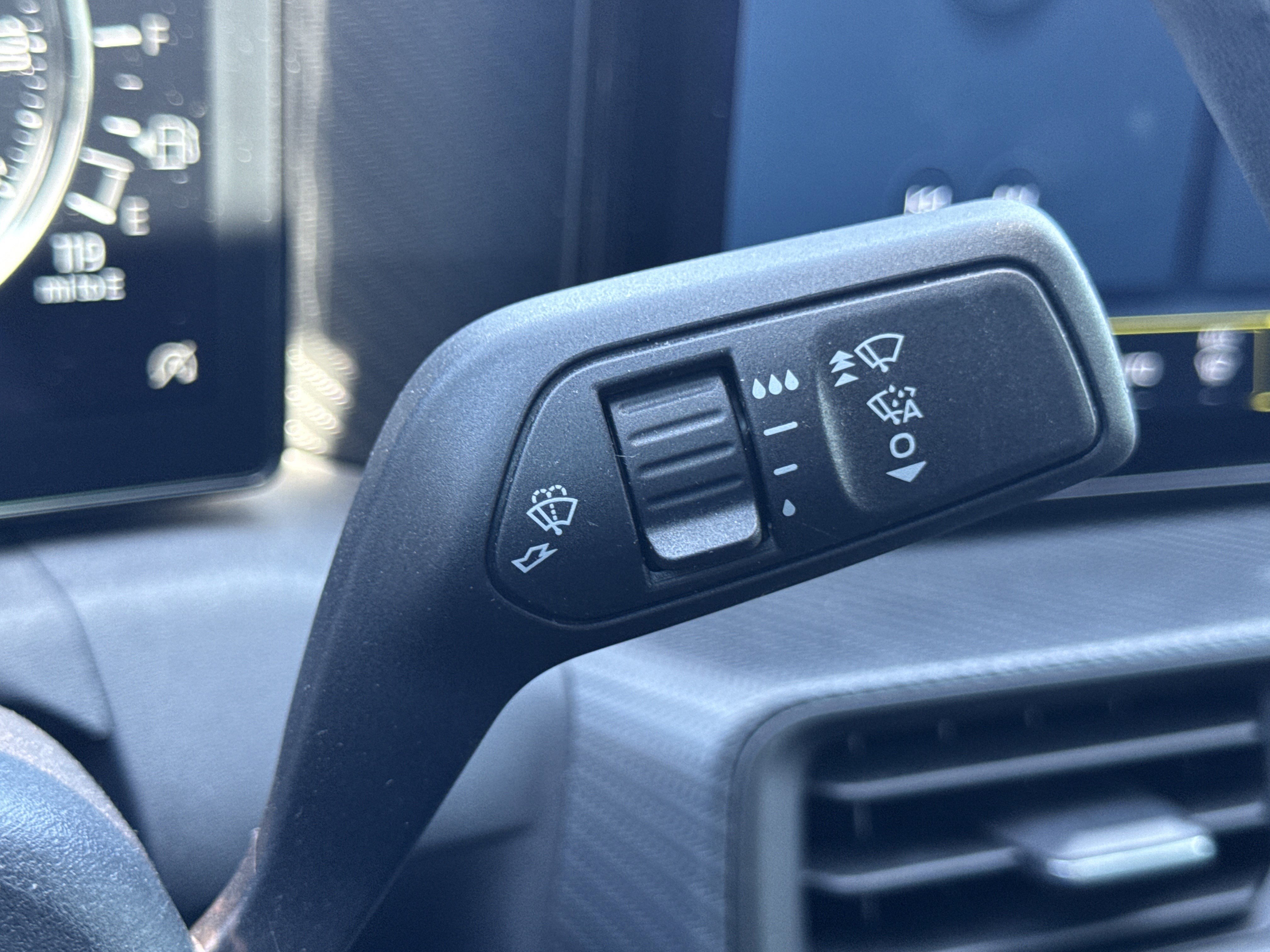 Used 2024 Ford Mustang EcoBoost image 16