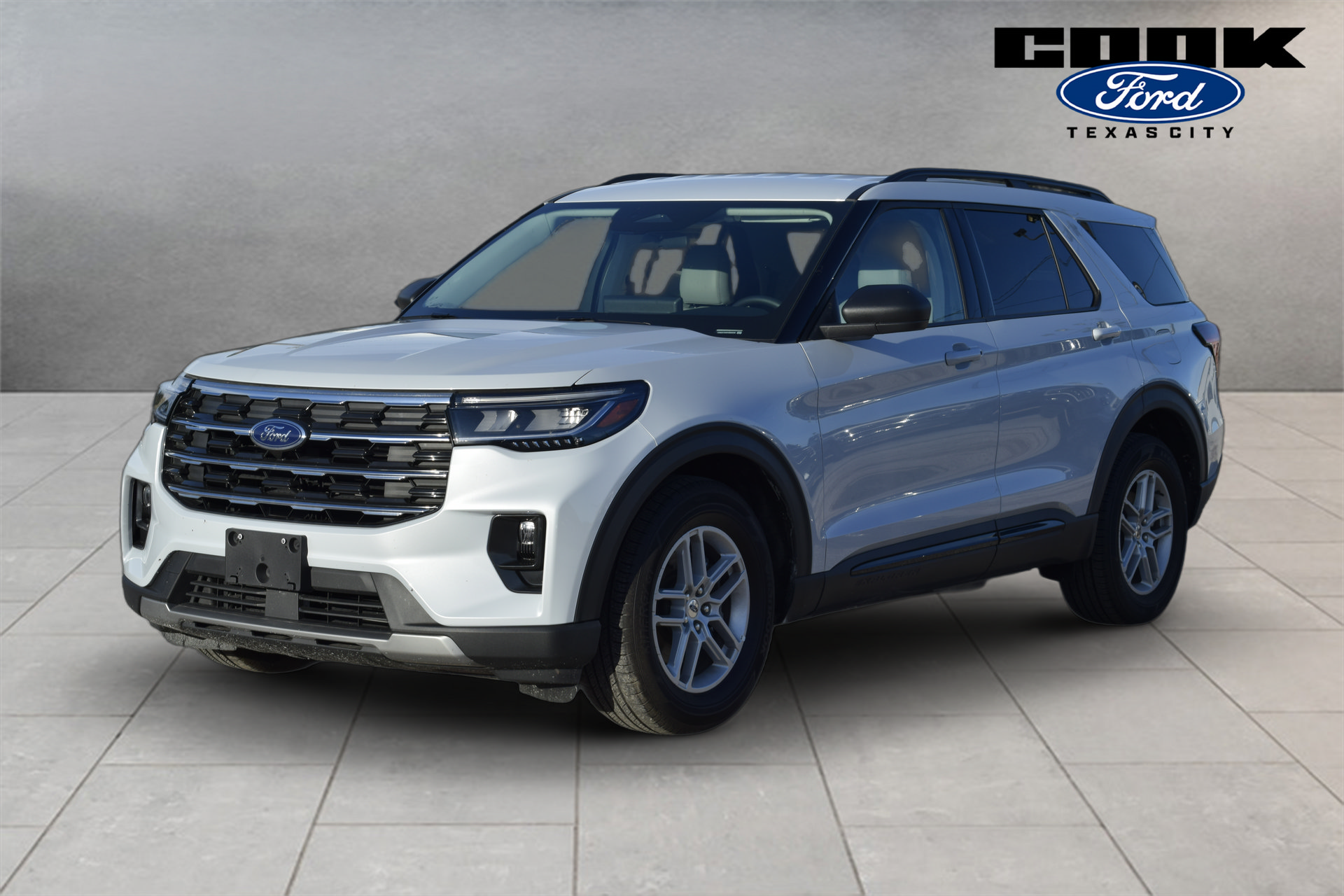 New 2026 Ford Explorer Active w/ Active Comfort Package RWD image 1