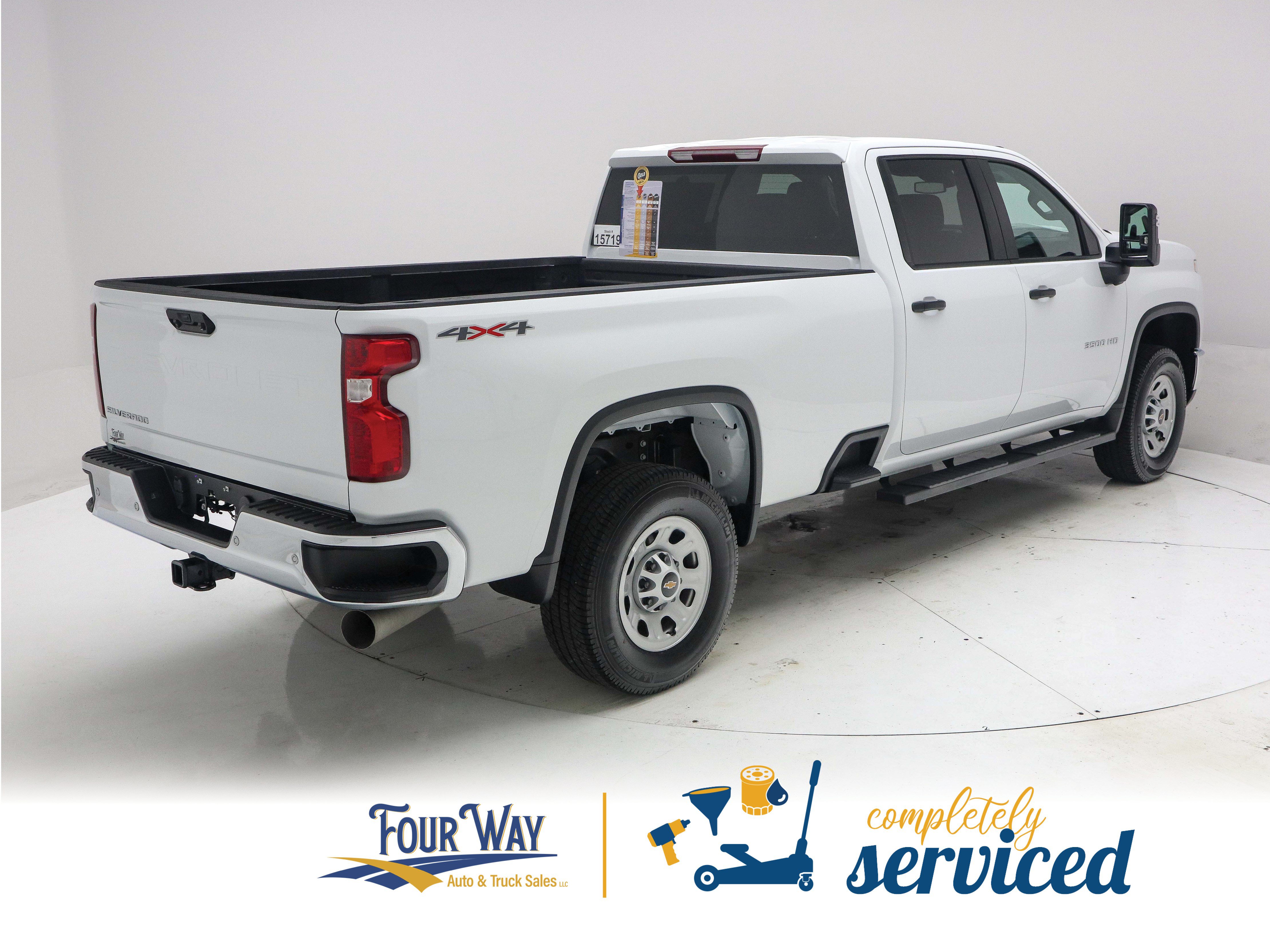 Used 2026 Chevrolet Silverado 3500 W/T AWD/4WD image 4