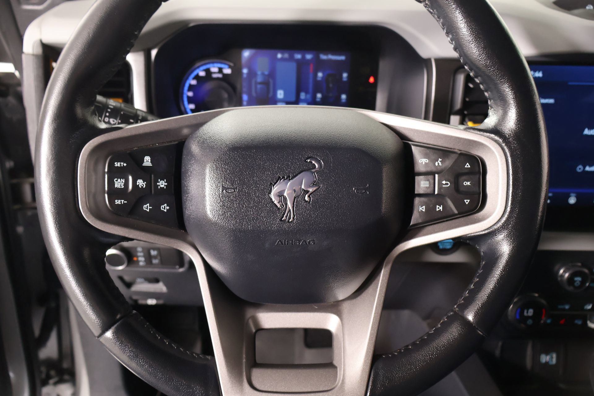 Used 2021 Ford Bronco Badlands AWD/4WD image 3