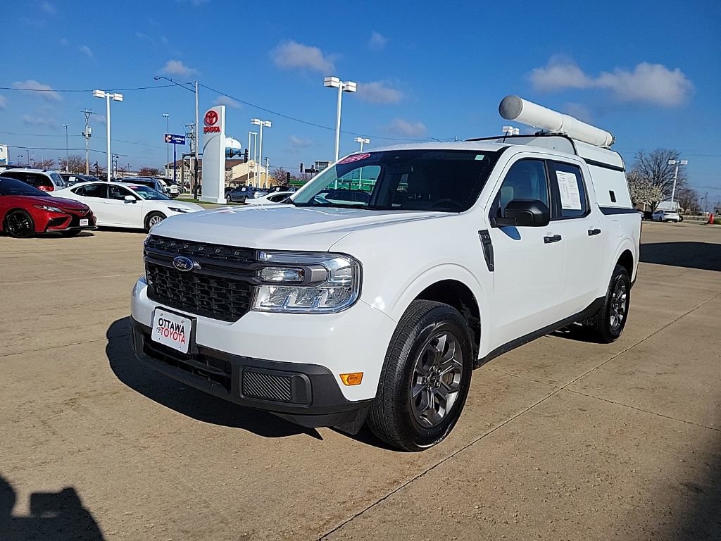 Used 2024 Ford Maverick XLT image 2