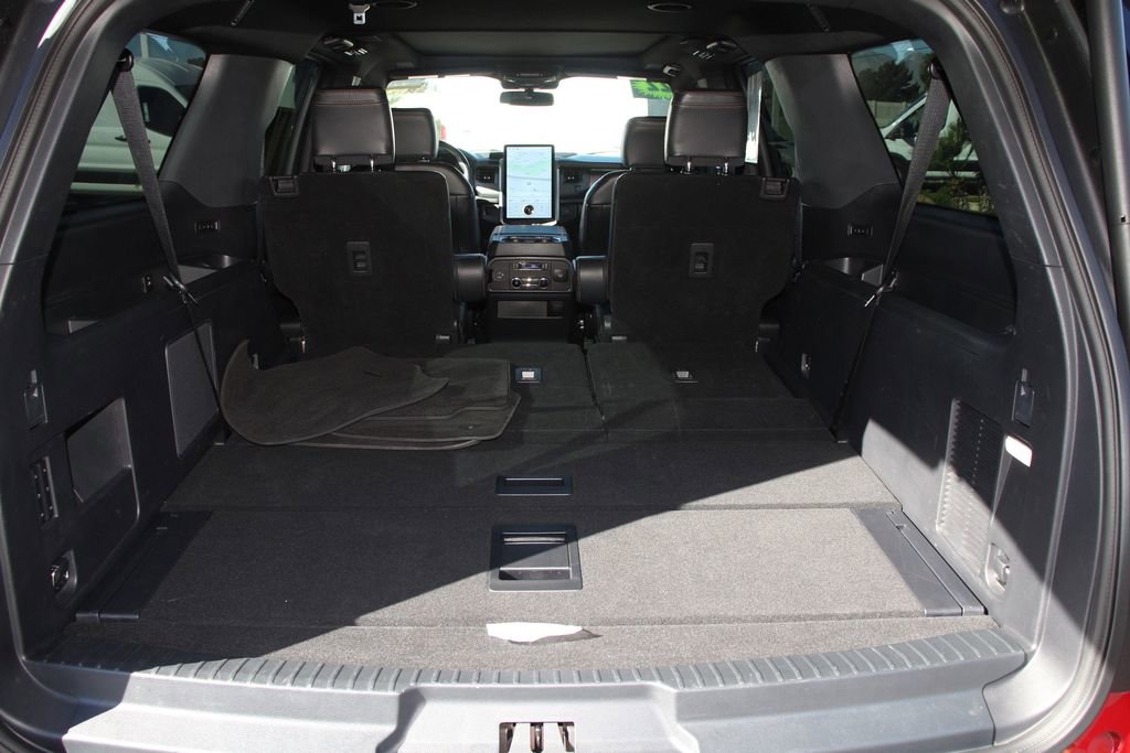 Certified 2022 Ford Expedition Max Platinum image 24