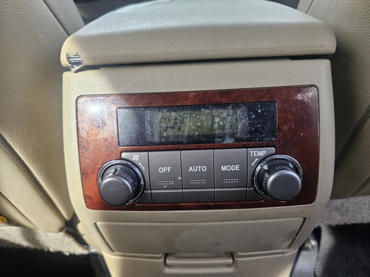 Used 2013 Toyota Highlander Limited FWD image 49