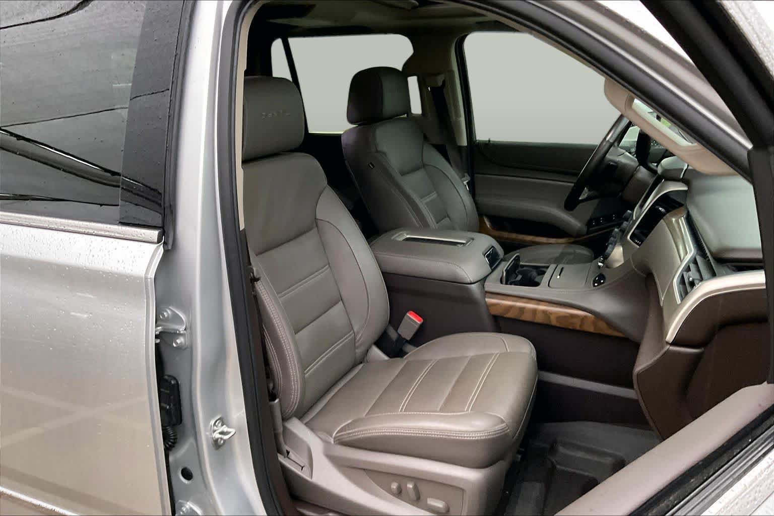 Used 2020 GMC Yukon Denali w/ Denali Ultimate Package RWD image 10