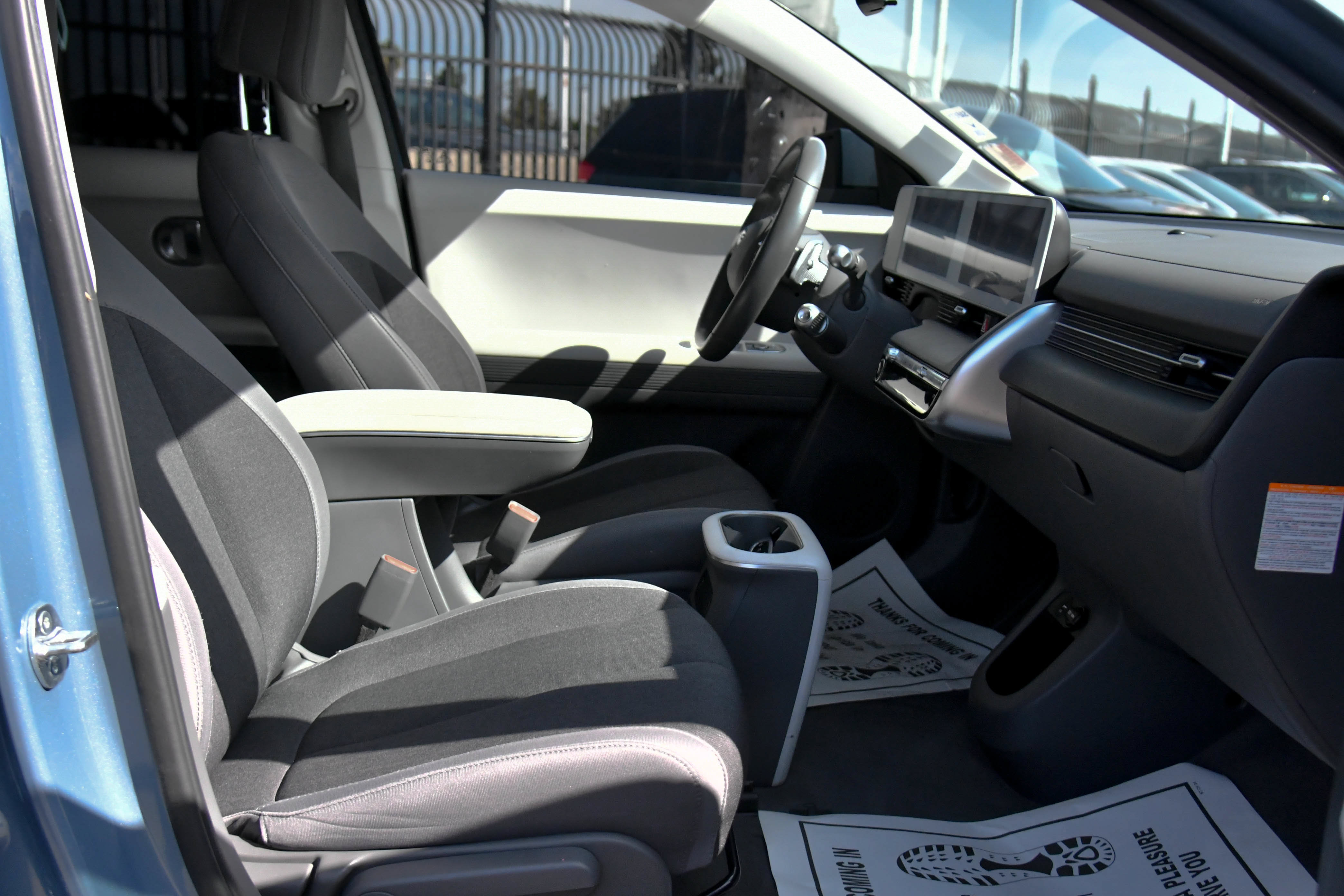 Used 2024 Hyundai Ioniq 5 SE RWD image 46