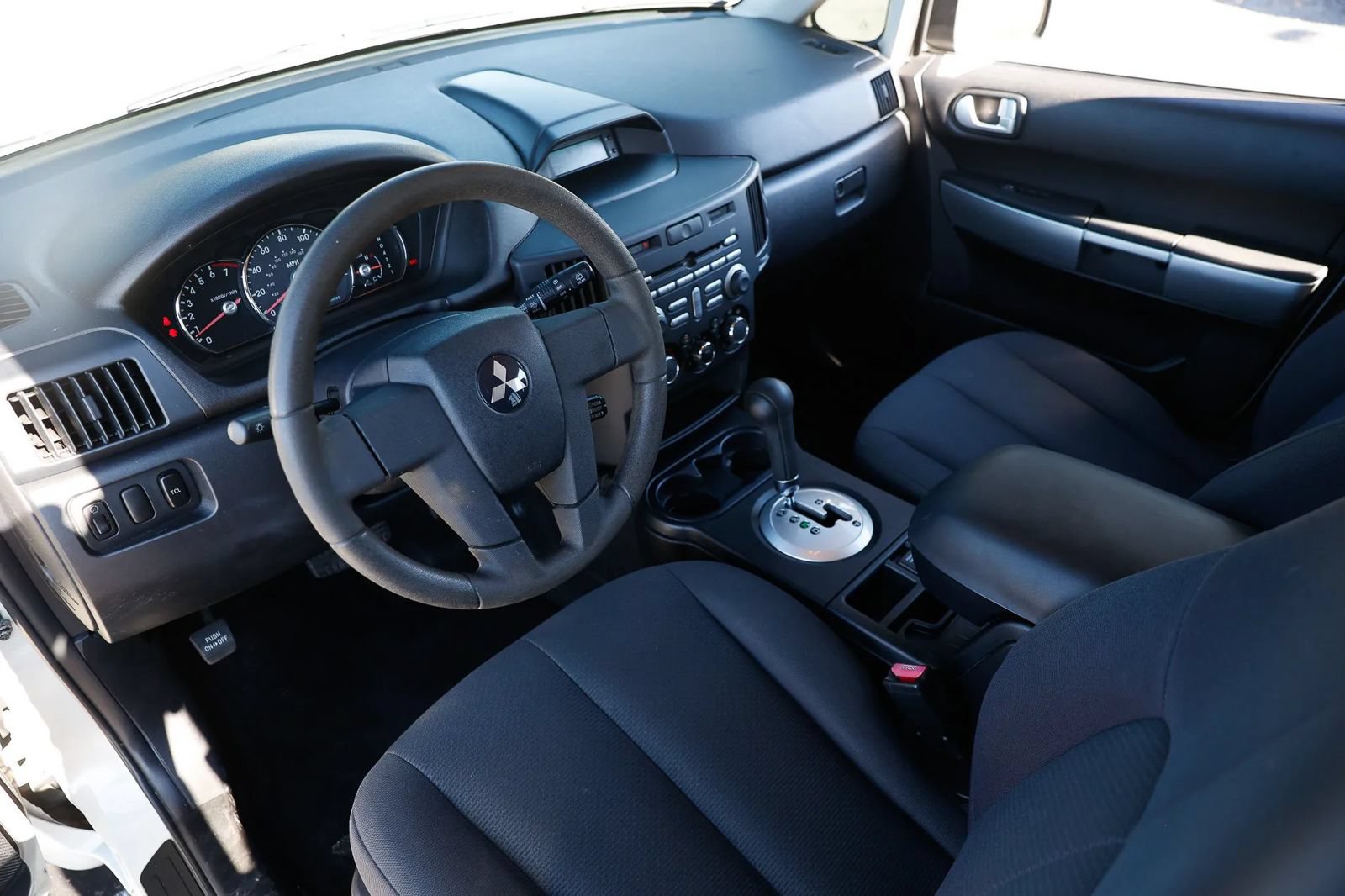 Used 2006 Mitsubishi Endeavor LS FWD image 17