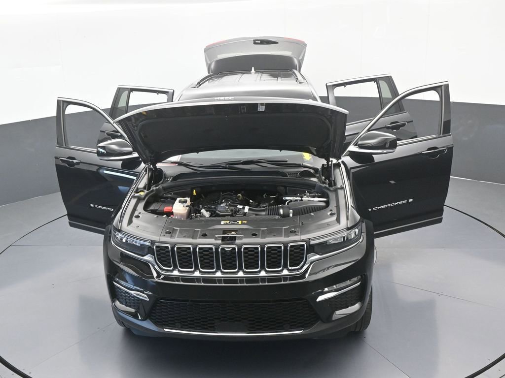 Used 2024 Jeep Grand Cherokee Limited w/ Luxury Tech Group II image 79