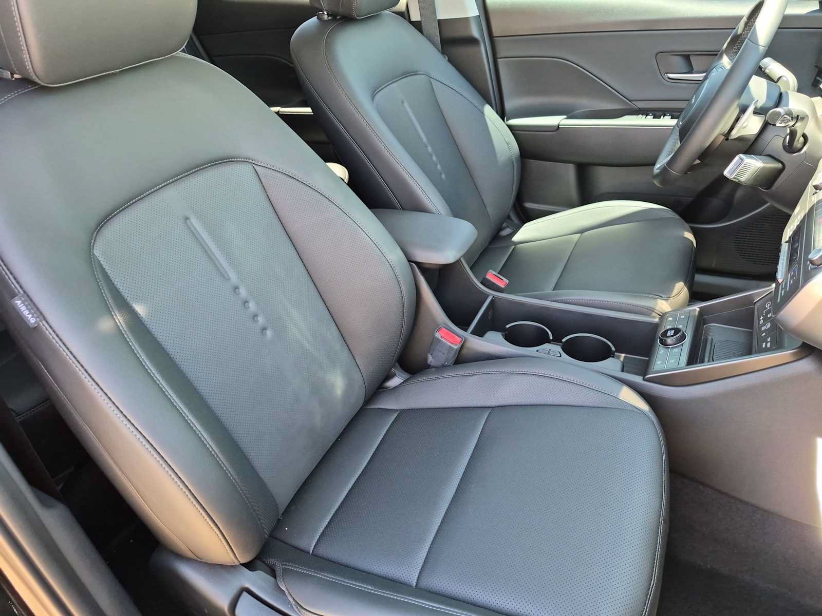 New 2026 Hyundai Kona Limited FWD image 22