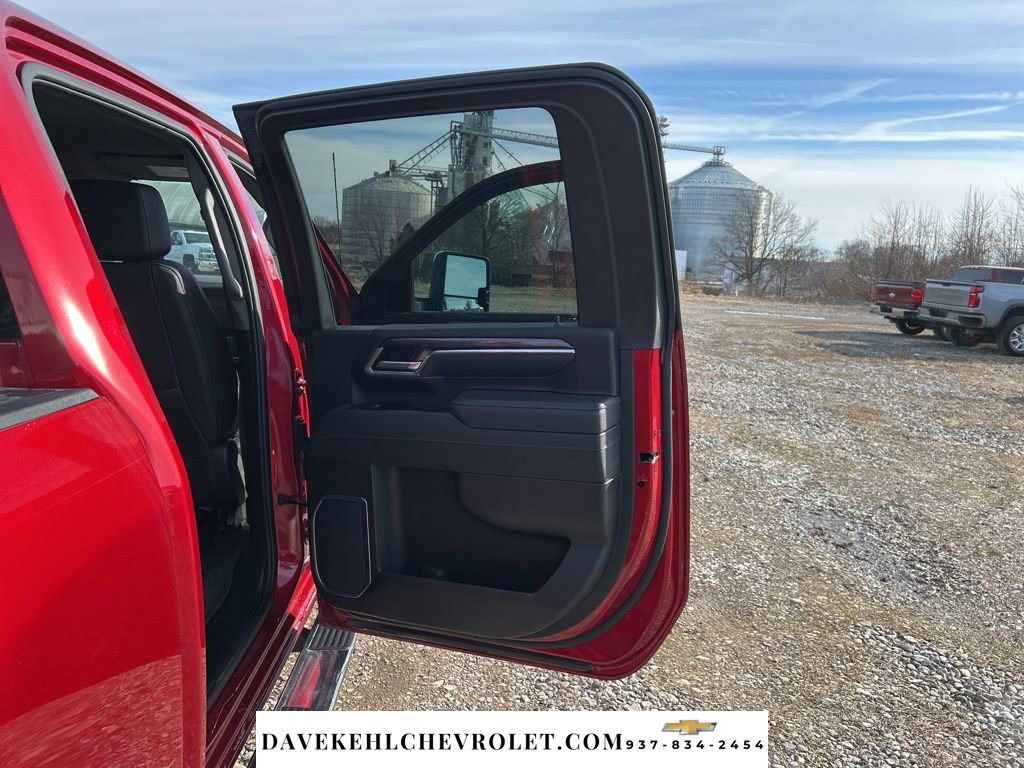 Used 2025 Chevrolet Silverado 2500 LTZ w/ LTZ Plus Package image 22