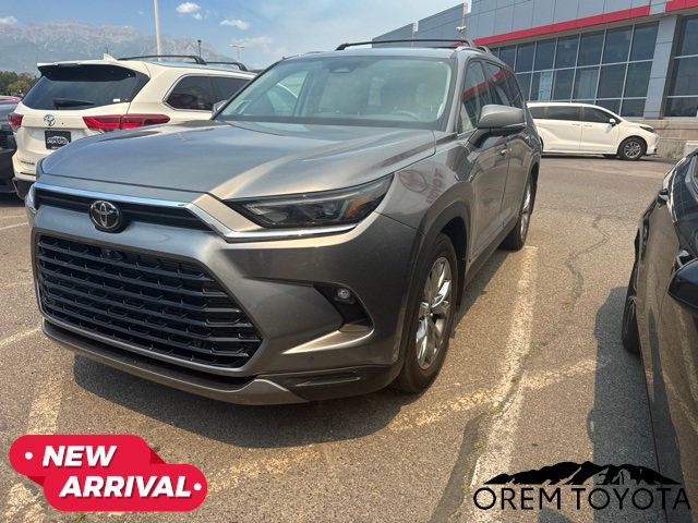 Used 2025 Toyota Grand Highlander AWD Hybrid image 17