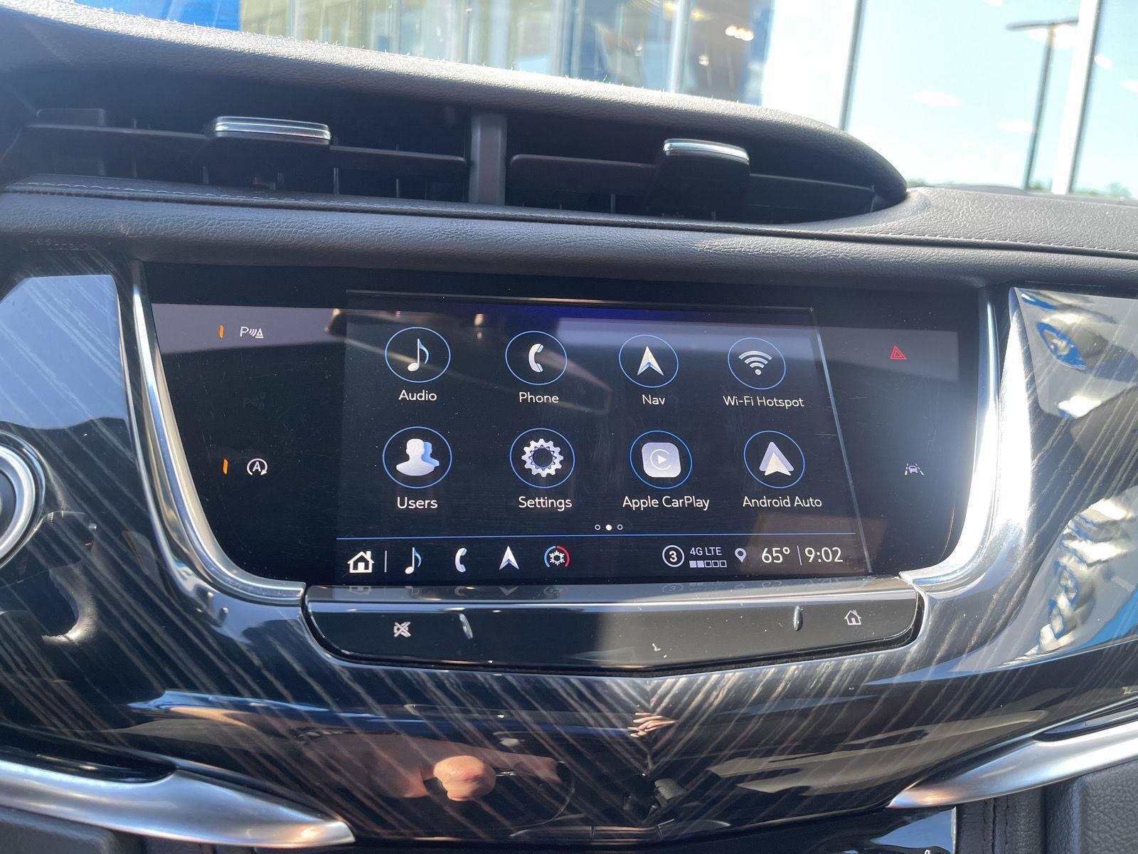 Used 2024 Cadillac XT6 Premium Luxury w/ LPO, Floor Liner Package AWD/4WD image 30