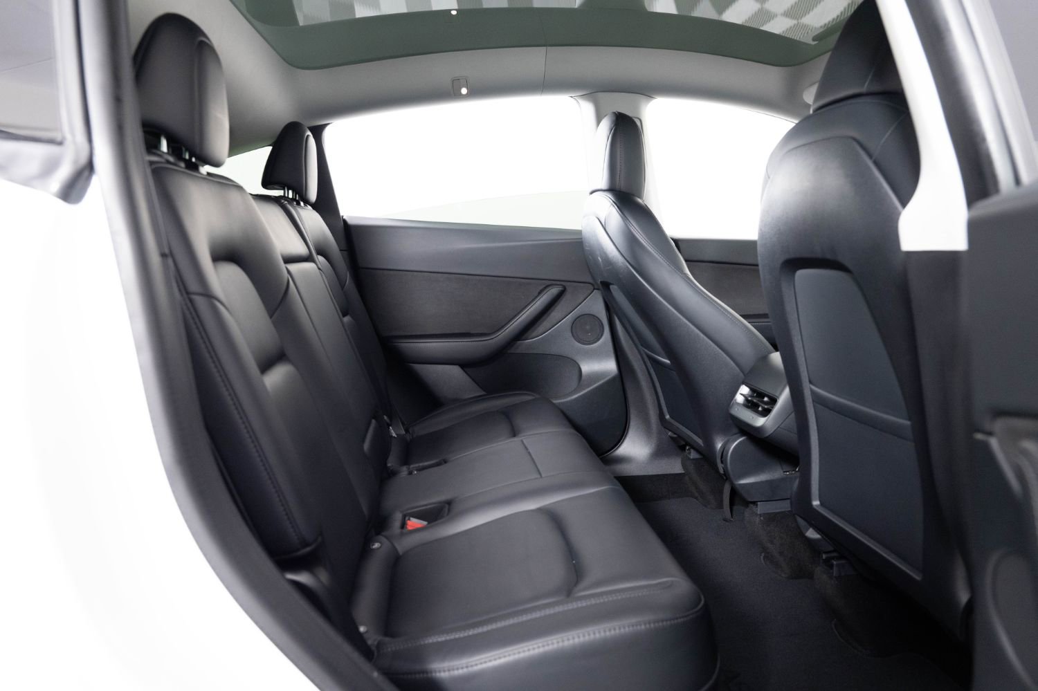 Used 2021 Tesla Model Y Long Range image 23