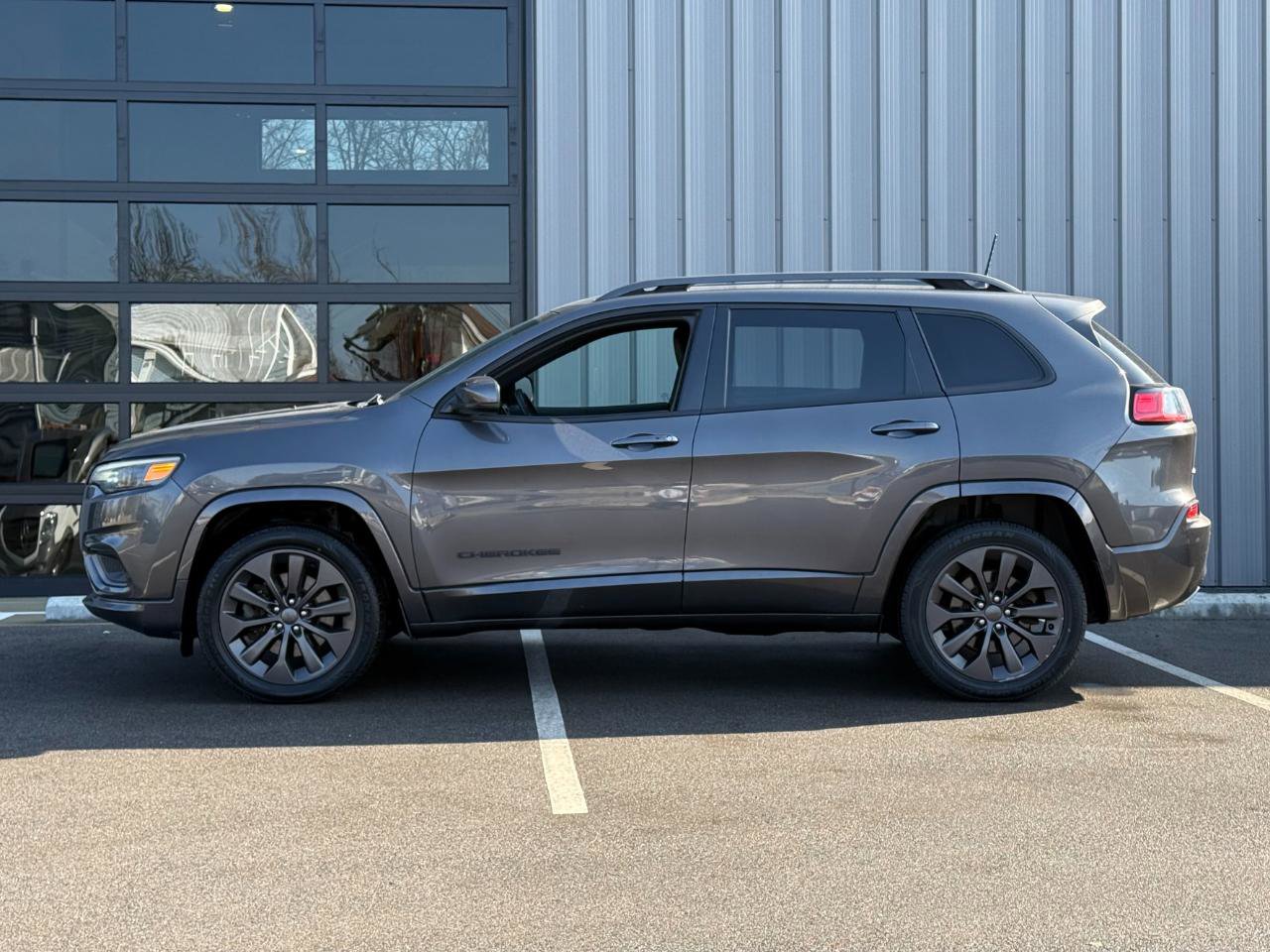 Used 2019 Jeep Cherokee High Altitude image 4