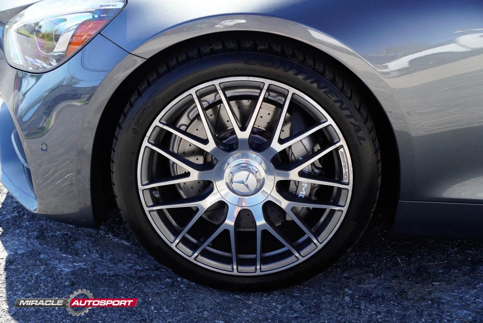 Used 2018 Mercedes-Benz AMG GT Roadster w/ Exclusive Interior Package image 13