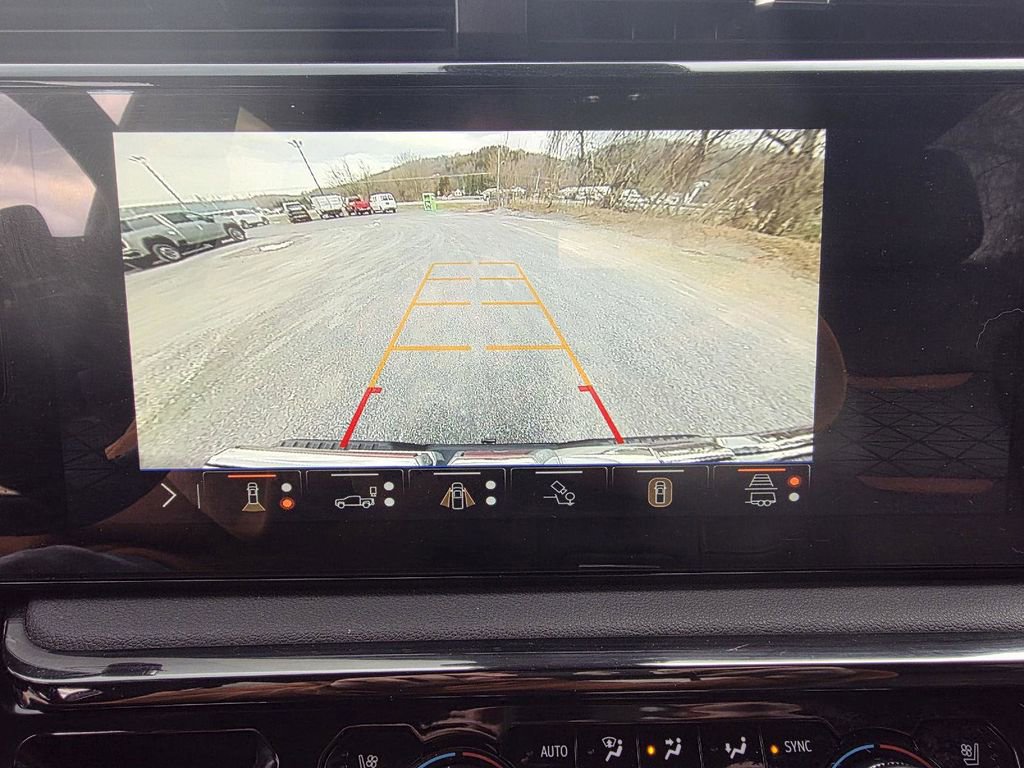 Used 2024 GMC Sierra 1500 AT4 w/ Technology Package image 21