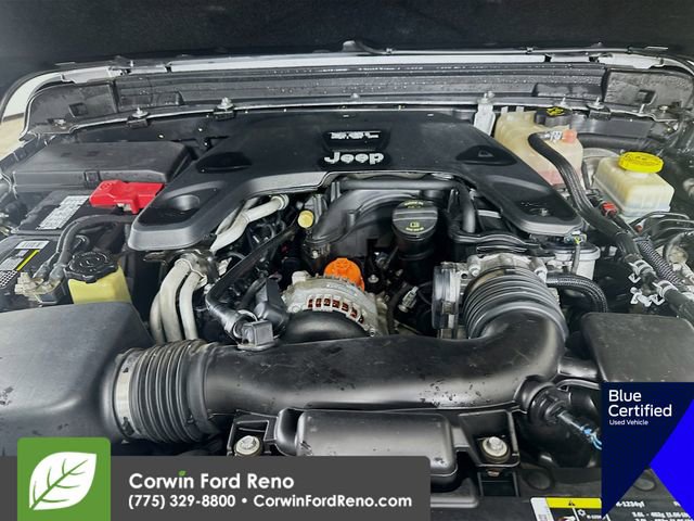 Used 2018 Jeep Wrangler Unlimited Sahara AWD/4WD image 34