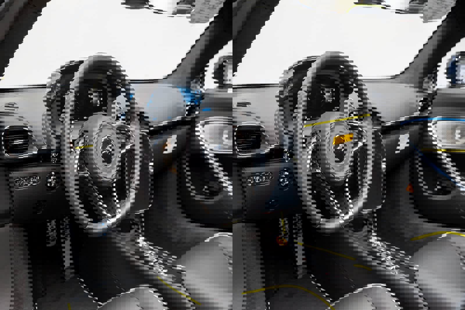 New 2025 McLaren Artura Spider image 2