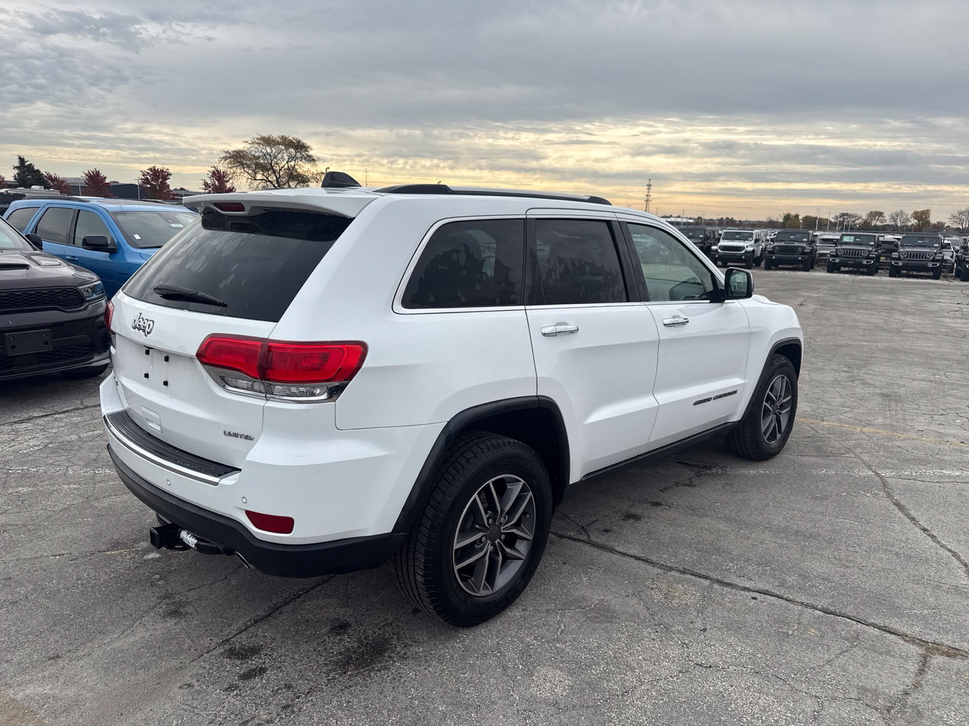 Used 2019 Jeep Grand Cherokee Limited w/ Luxury Group II AWD/4WD image 6