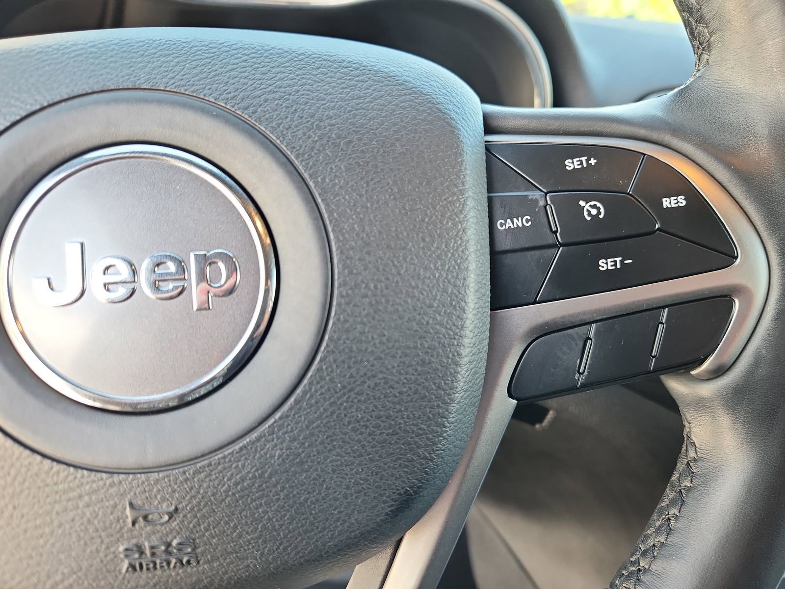 Used 2021 Jeep Grand Cherokee Laredo X AWD/4WD image 20