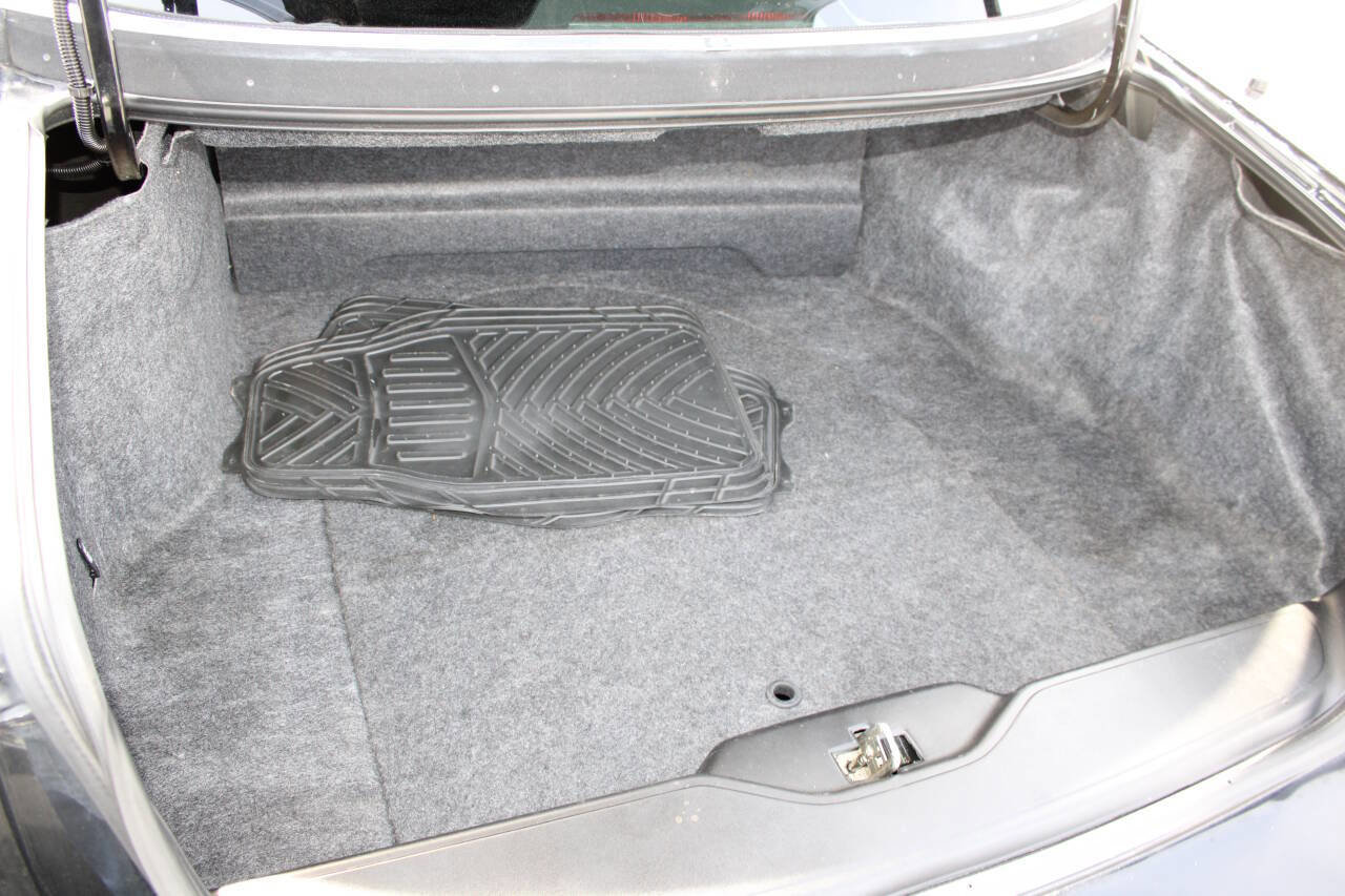 Used 1995 Cadillac De Ville Sedan image 23