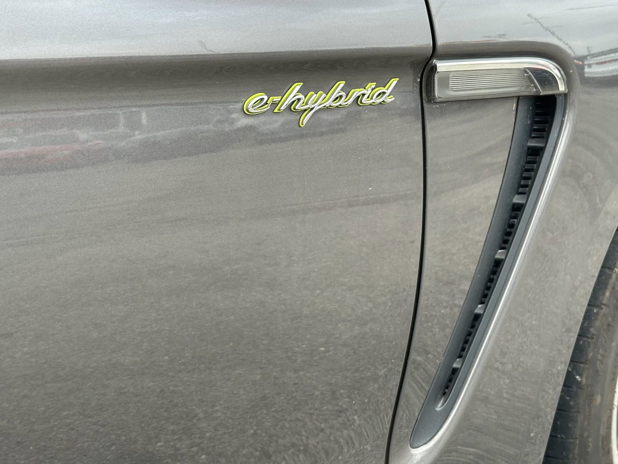 Used 2014 Porsche Panamera S image 30