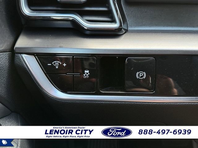 Used 2025 Kia Sportage EX FWD image 19