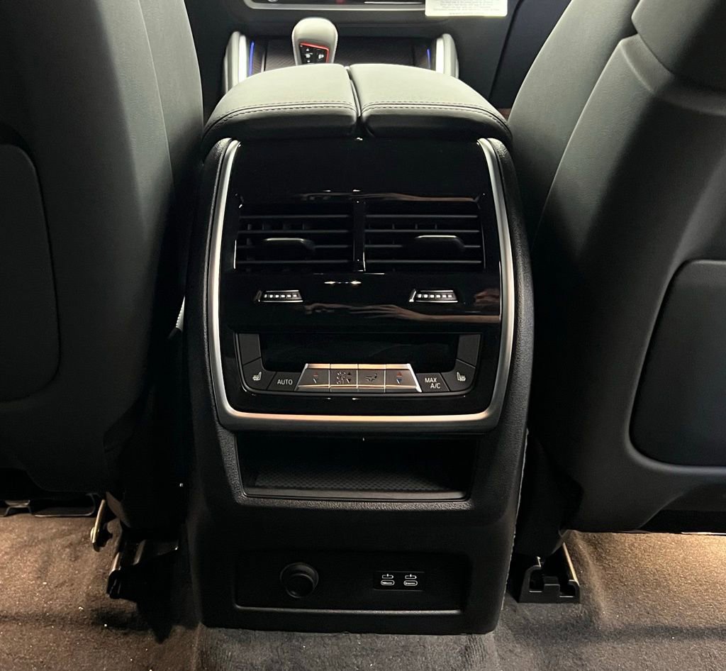 Used 2026 BMW XM Label Red w/ M Driver's Package image 9