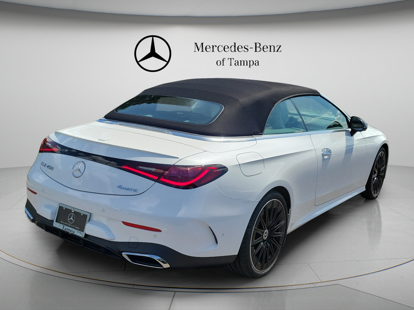 Used 2026 Mercedes-Benz CLE 450 4MATIC Cabriolet image 4