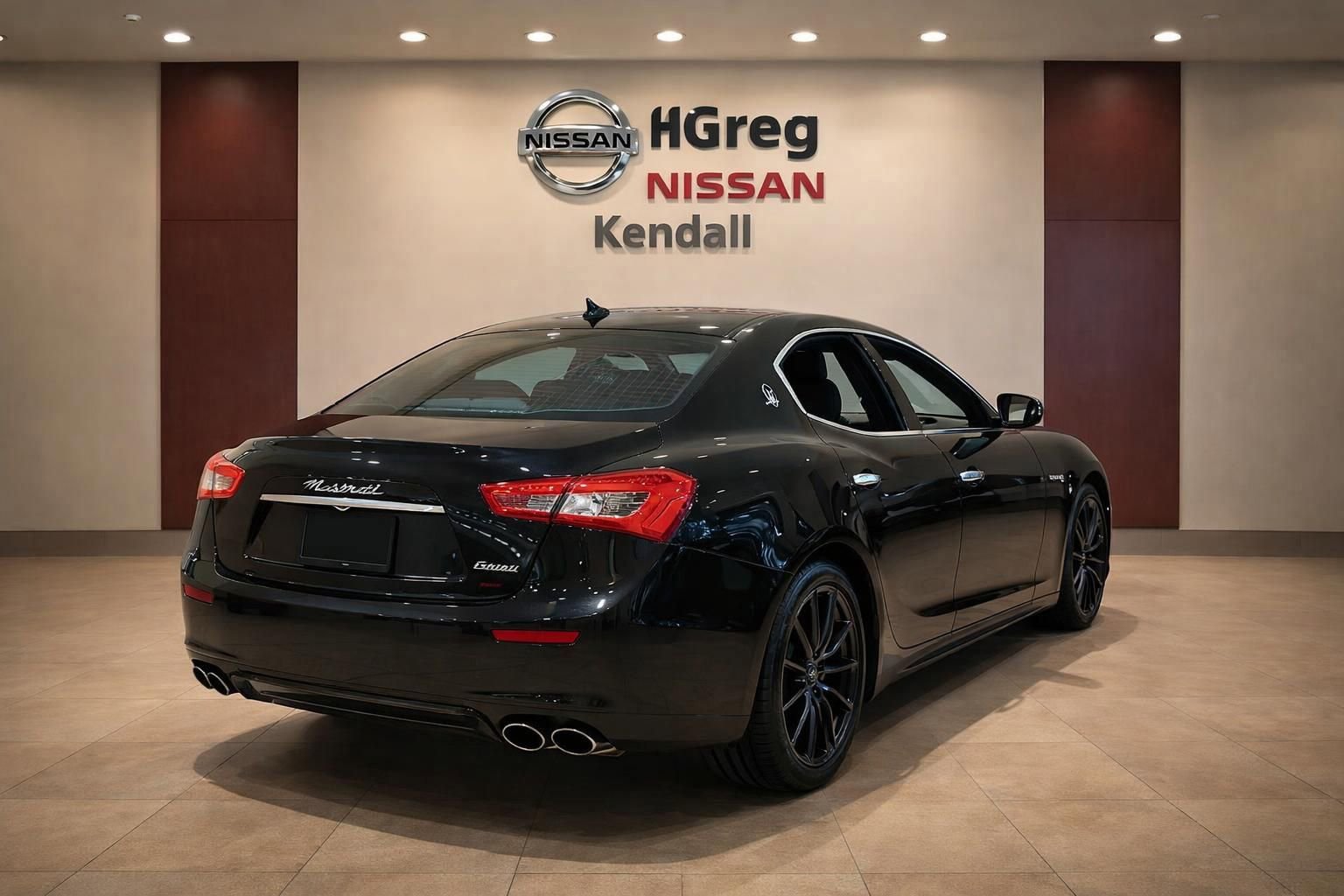 Used 2018 Maserati Ghibli S Q4 AWD/4WD image 4