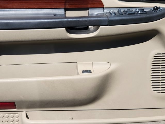 Used 2005 Ford Excursion Eddie Bauer AWD/4WD image 9