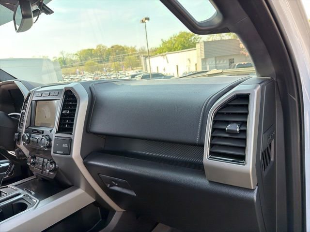 Used 2020 Ford F150 Lariat image 11