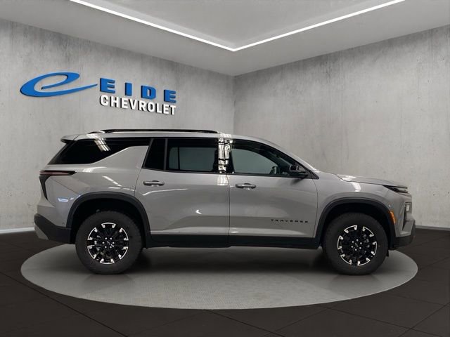New 2026 Chevrolet Traverse Z71 w/ Enhanced Driving Package image 2