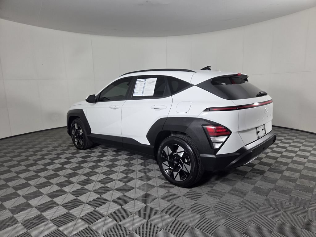Used 2024 Hyundai Kona SEL FWD image 6