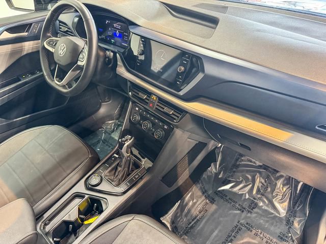 Used 2024 Volkswagen Taos SE w/ Panoramic Sunroof Package image 24